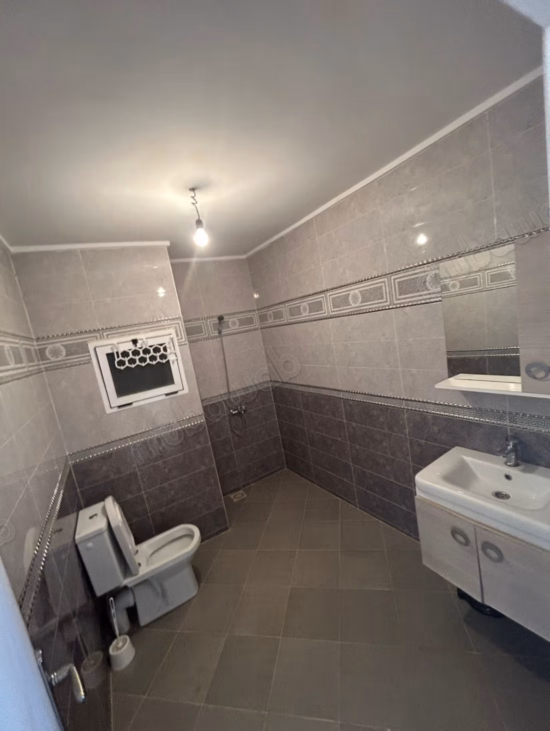 Holiday rental in Al Hoceima. 2 bedrooms. Quiet environment with mountain view, double glazing