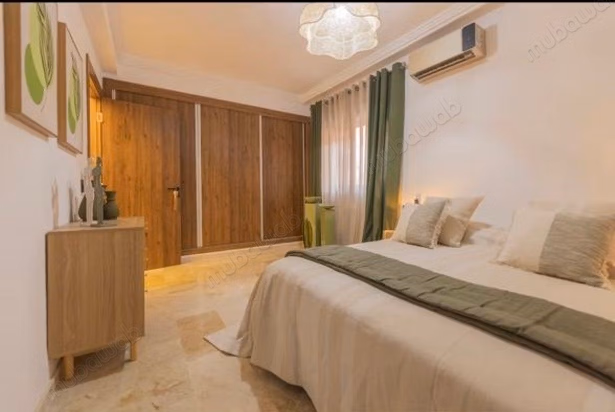 Apartment for sale in Samlalia. 3 bedrooms. Pool and concierge service