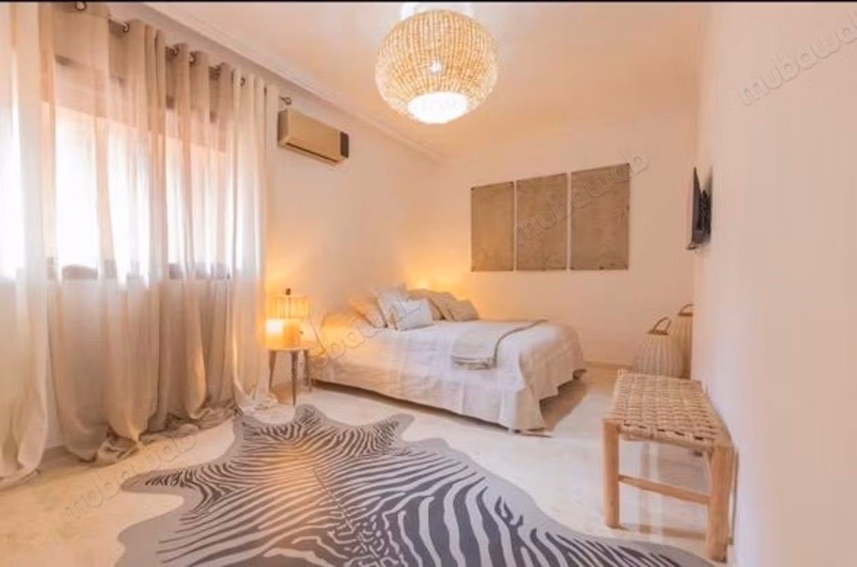 Apartment for sale in Samlalia. 3 bedrooms. Pool and concierge service