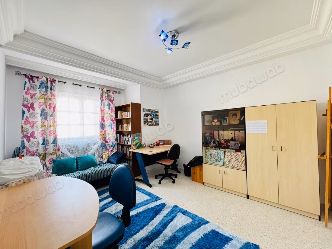 A loué appartement meublé