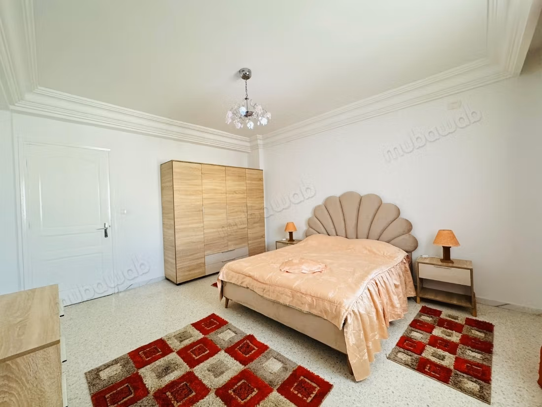 A loué appartement meublé