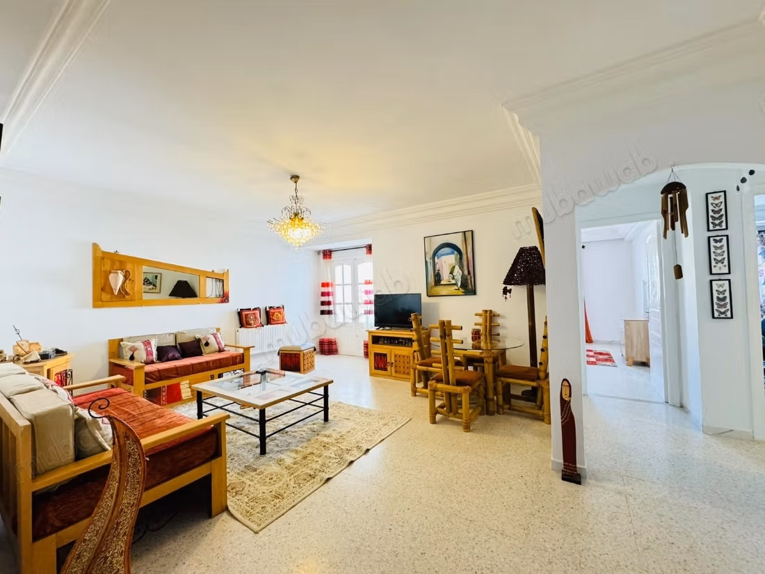 A loué appartement meublé