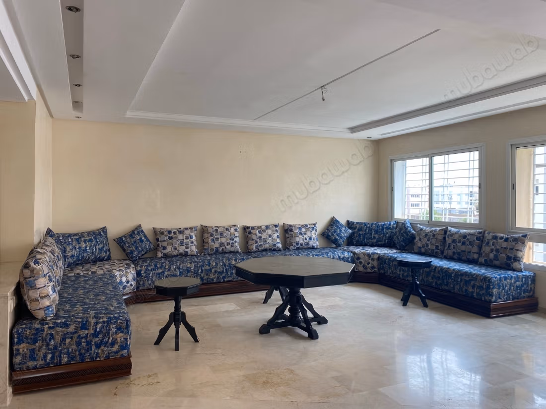 Apartamentos en alquiler en el centro de la ciudad de Fez. 3 habitaciones agradables. Servicio de conserjería, aire acondicionado