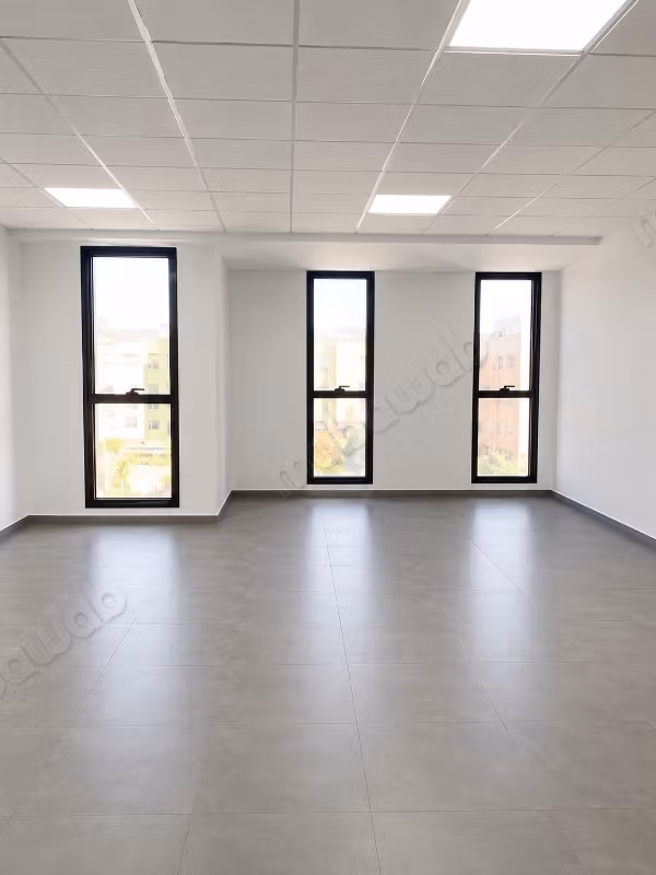 Location de bureaux à Errahma.
Superficie 59 m²