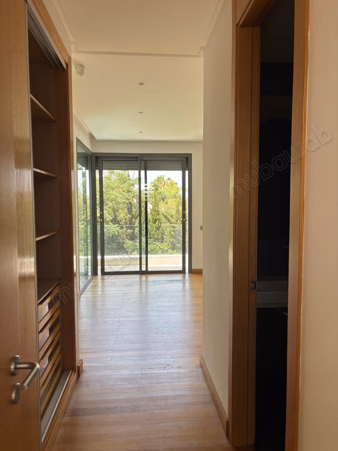 Magnificent villa for rent in California. Total area 600 m²