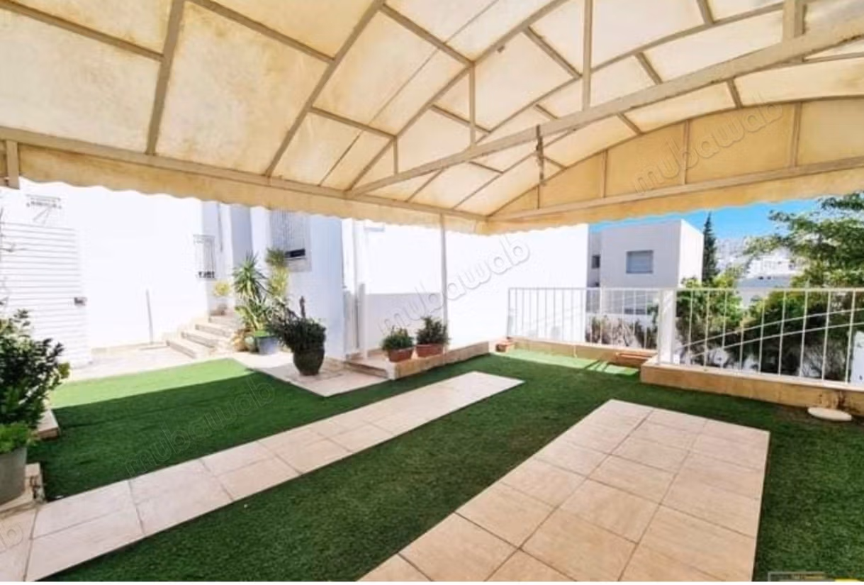 A louer une villa jumelee aux jardins d'el menzah