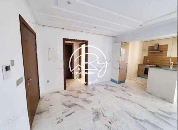 In vendita un appartamento S1 a La Soukra