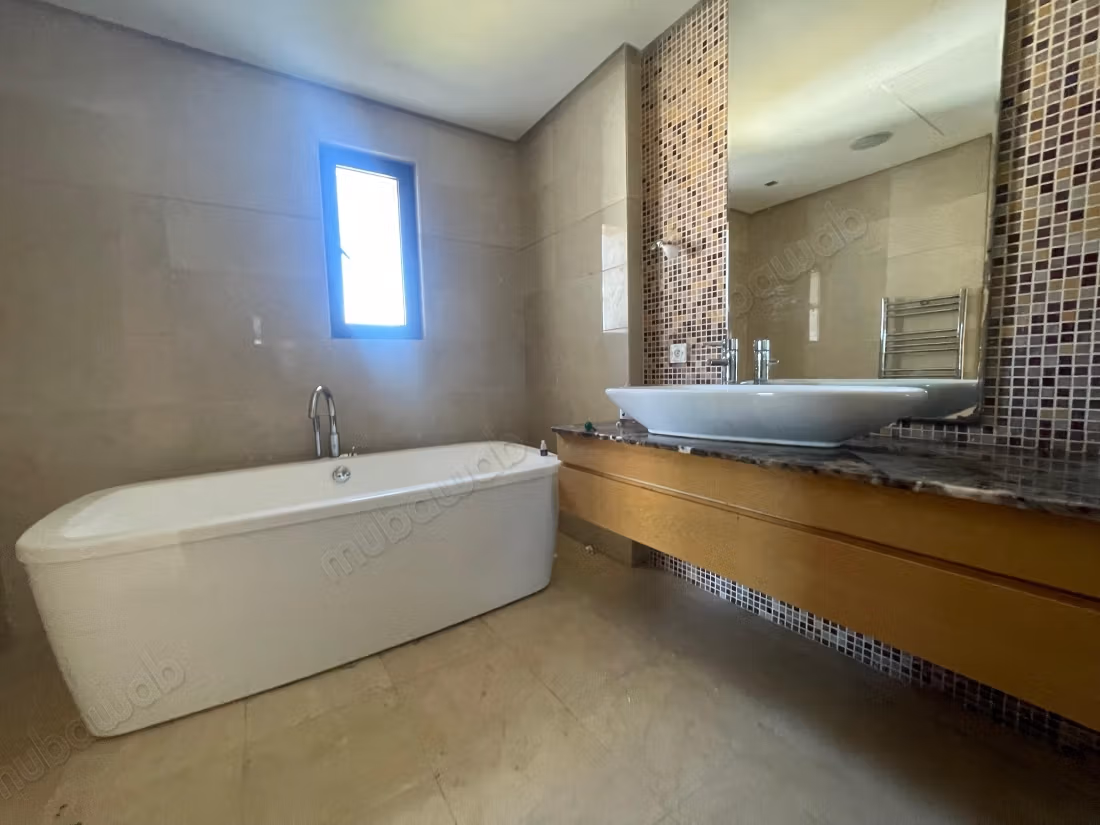 For Rent – Superb Empty Villa at CGI Bouskoura Green City
