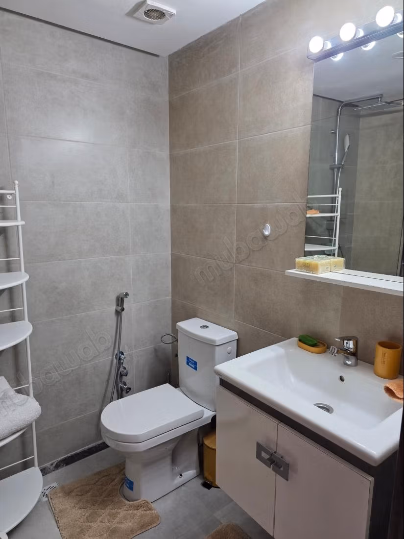 Affitta questo appartamento a Dar Bouazza. 2 camere piacevoli. Arredato