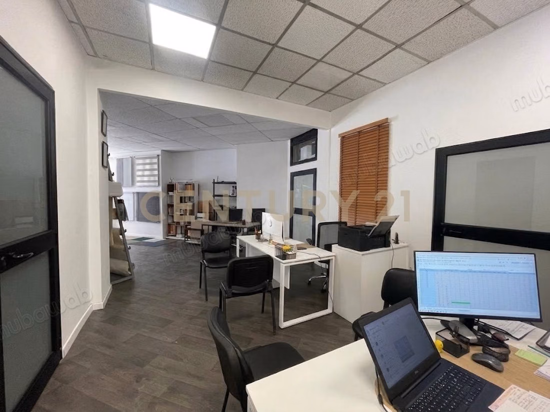 For rent furnished office H3 Lafayette