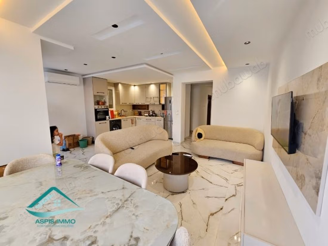 Rez de chaussée S3 avec piscine à Kelibia