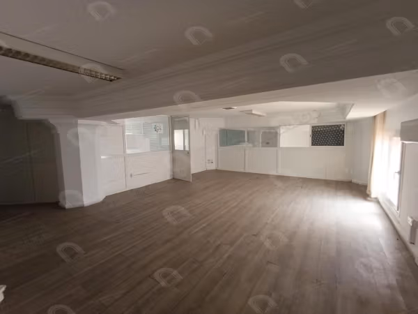For rent an office at the banks of Lake 1