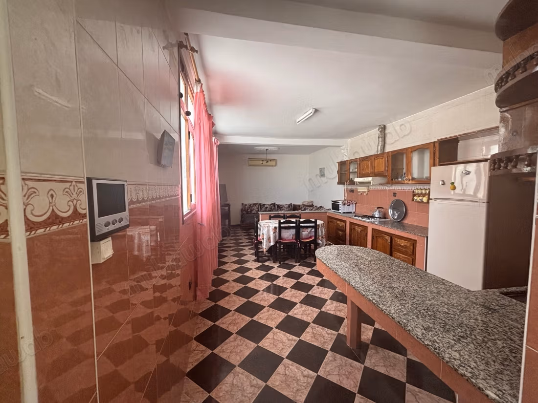 Casa in affitto per le tue vacanze ad Amicales. 2 camere confortevoli. Bellissima terrazza e giardino