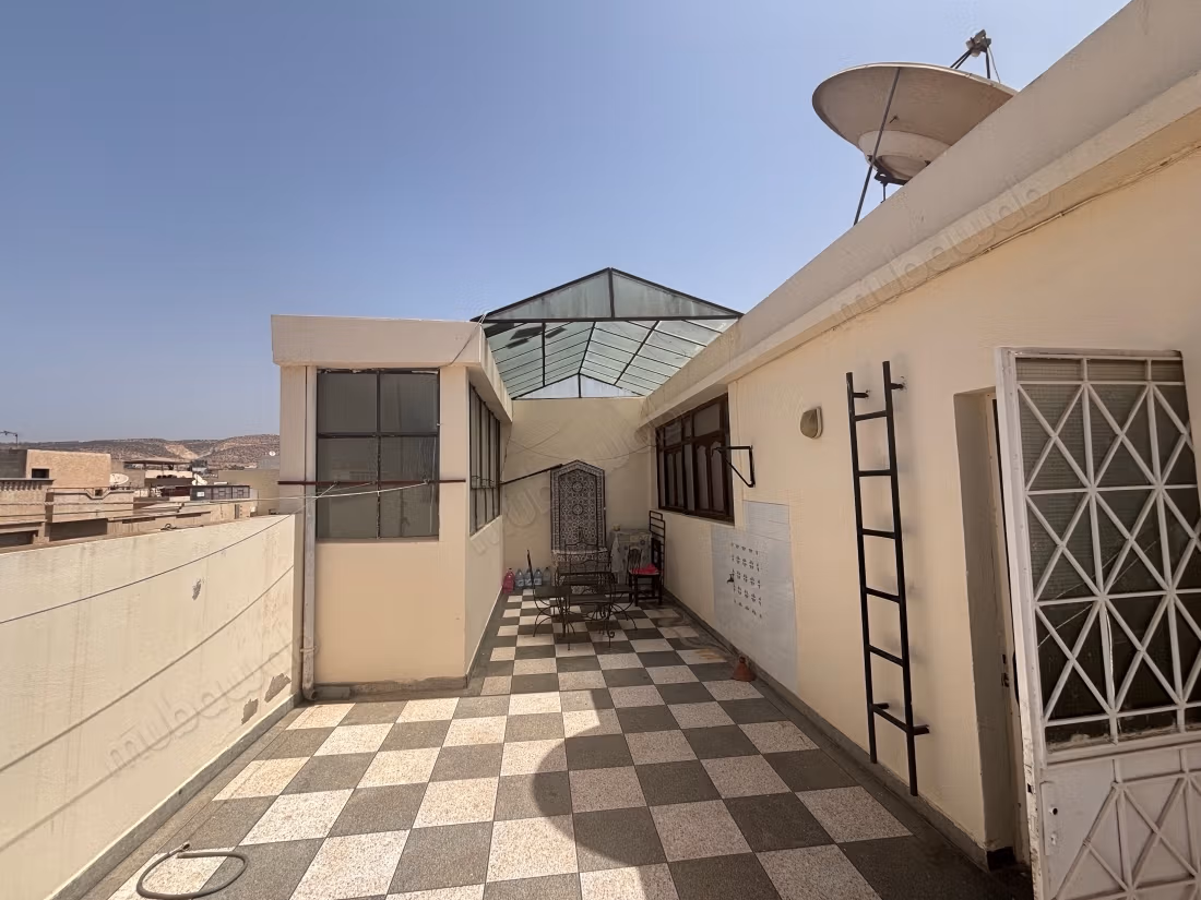 Casa in affitto per le tue vacanze ad Amicales. 2 camere confortevoli. Bellissima terrazza e giardino