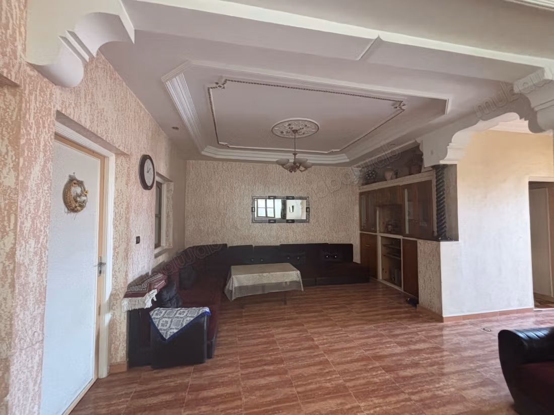 Casa in affitto per le tue vacanze ad Amicales. 2 camere confortevoli. Bellissima terrazza e giardino