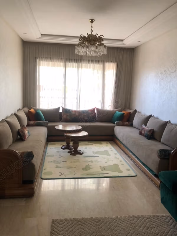 Superbo appartamento in affitto a Oasis. 2 camere da letto confortevoli. Arredato