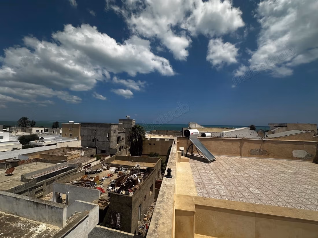 A vendre une villa jumelee a raoued plage