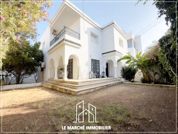 A louer une villa de charme en s4 a la marsa