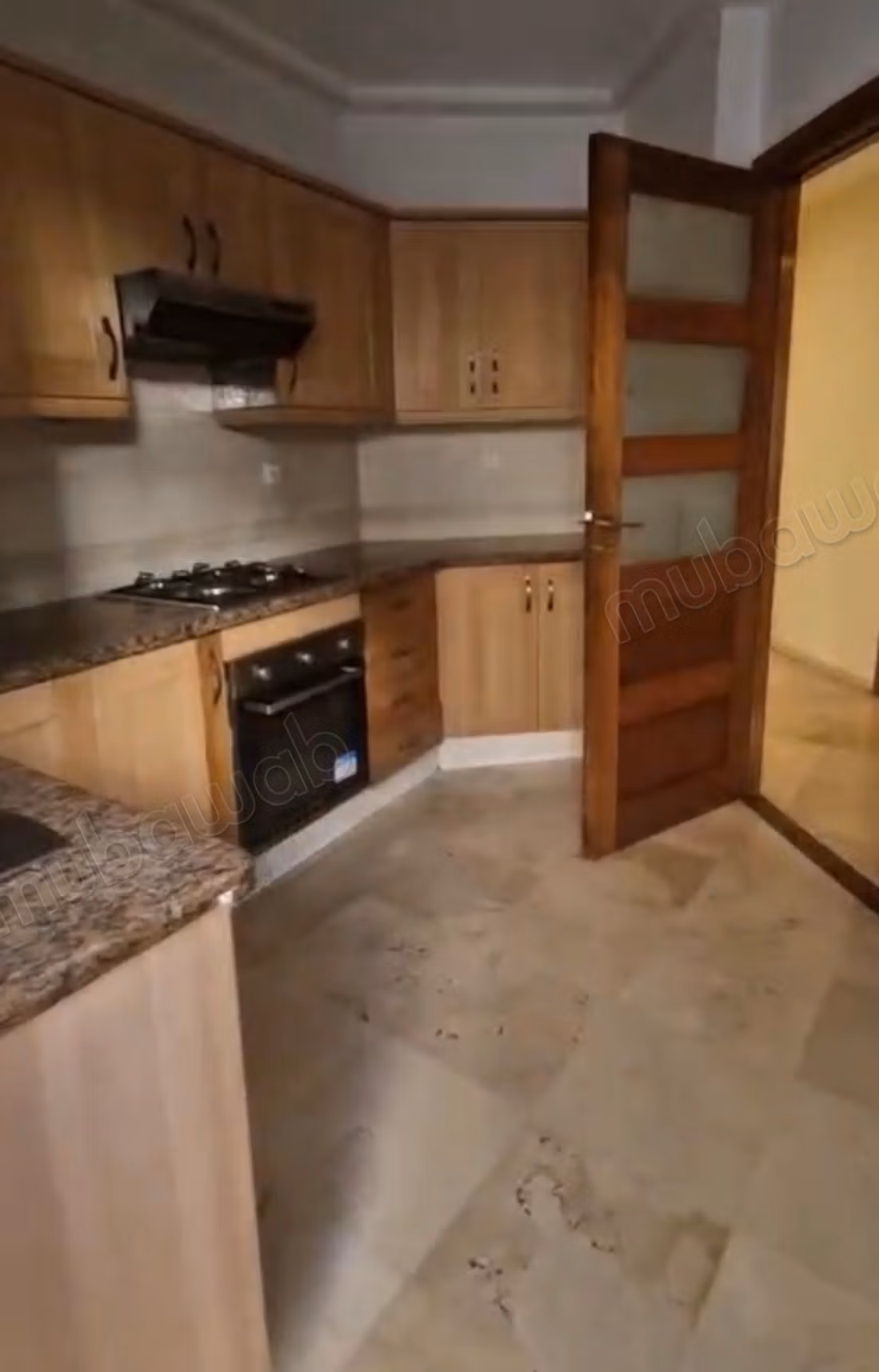 Appartamento con terrazza in affitto a Triangle d'Or. 2 camere da letto. Parcheggio e terrazza