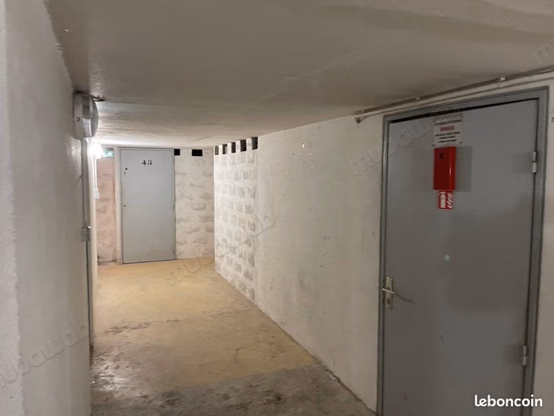 CAVE 1000 m² in affitto a Hay Izdihar Marrakech