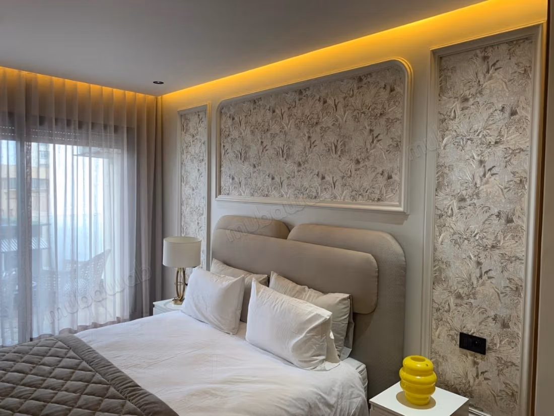 Studio moderne luxueux et calme