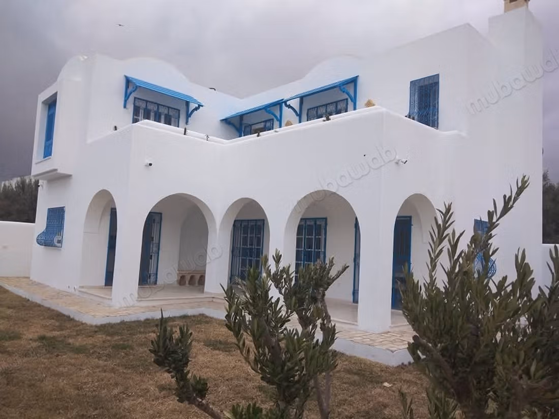 Villa presque neuve, jamais habité,