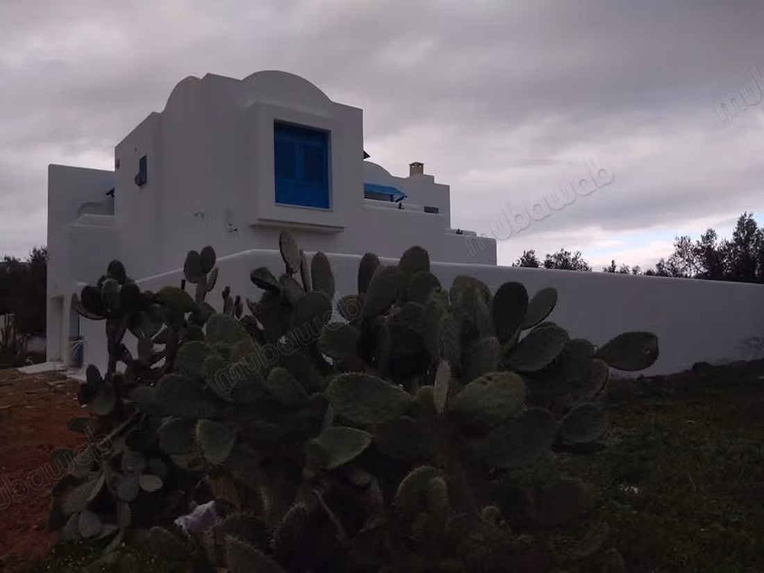 Villa presque neuve, jamais habité,