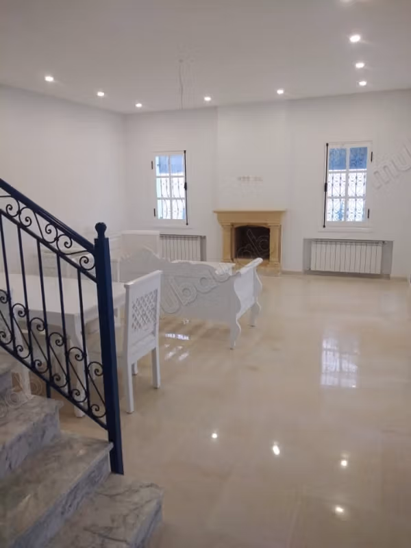 Villa presque neuve, jamais habité,