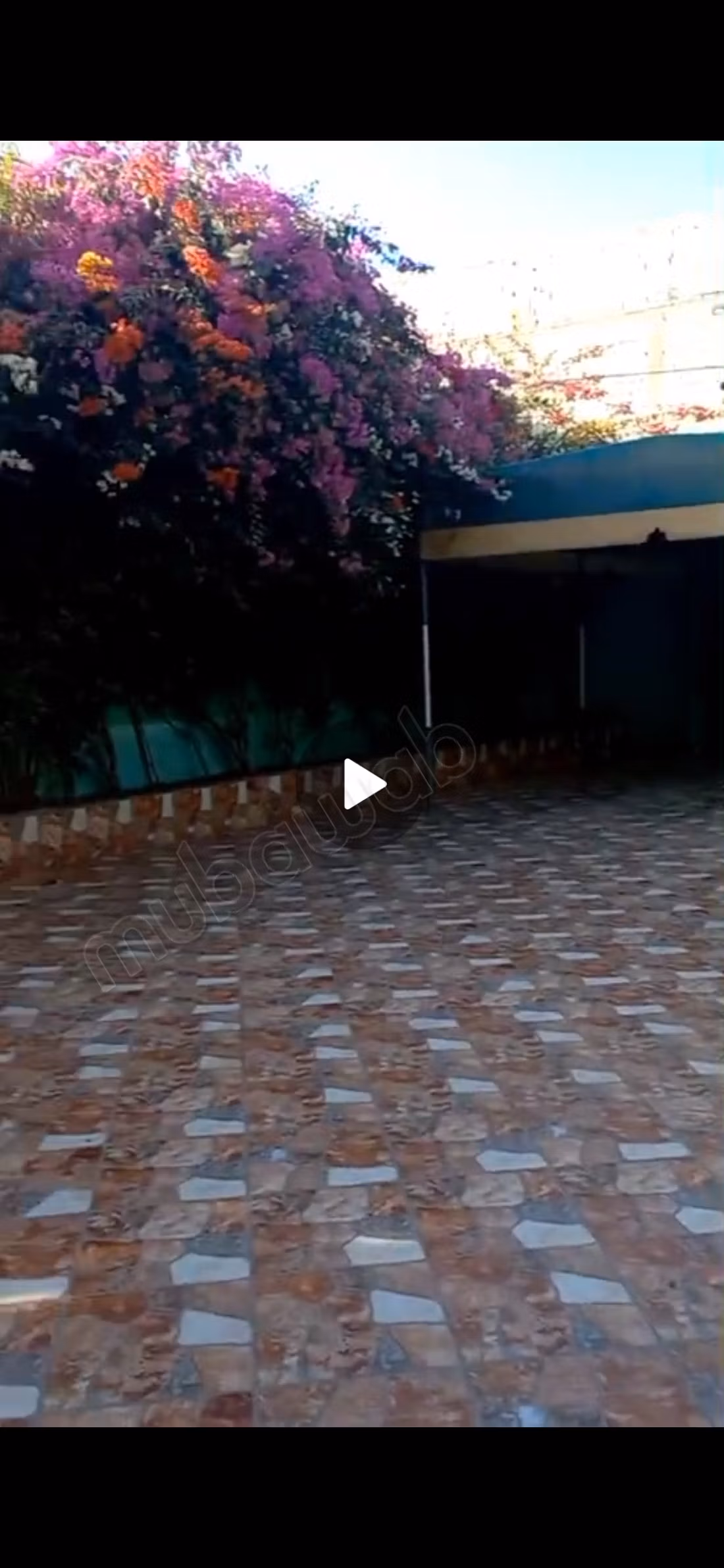 Très belle maison en vente à Agadir Melloul. 8 grandes pièces. Porte blindée, antenne parabolique