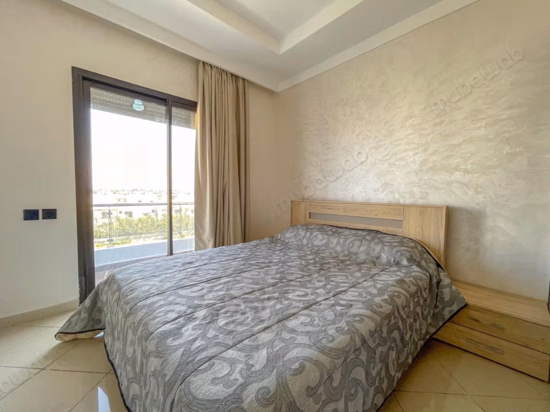 Location d'un appartement à Dar Bouazza. Surface de 100 m². Bien meublé