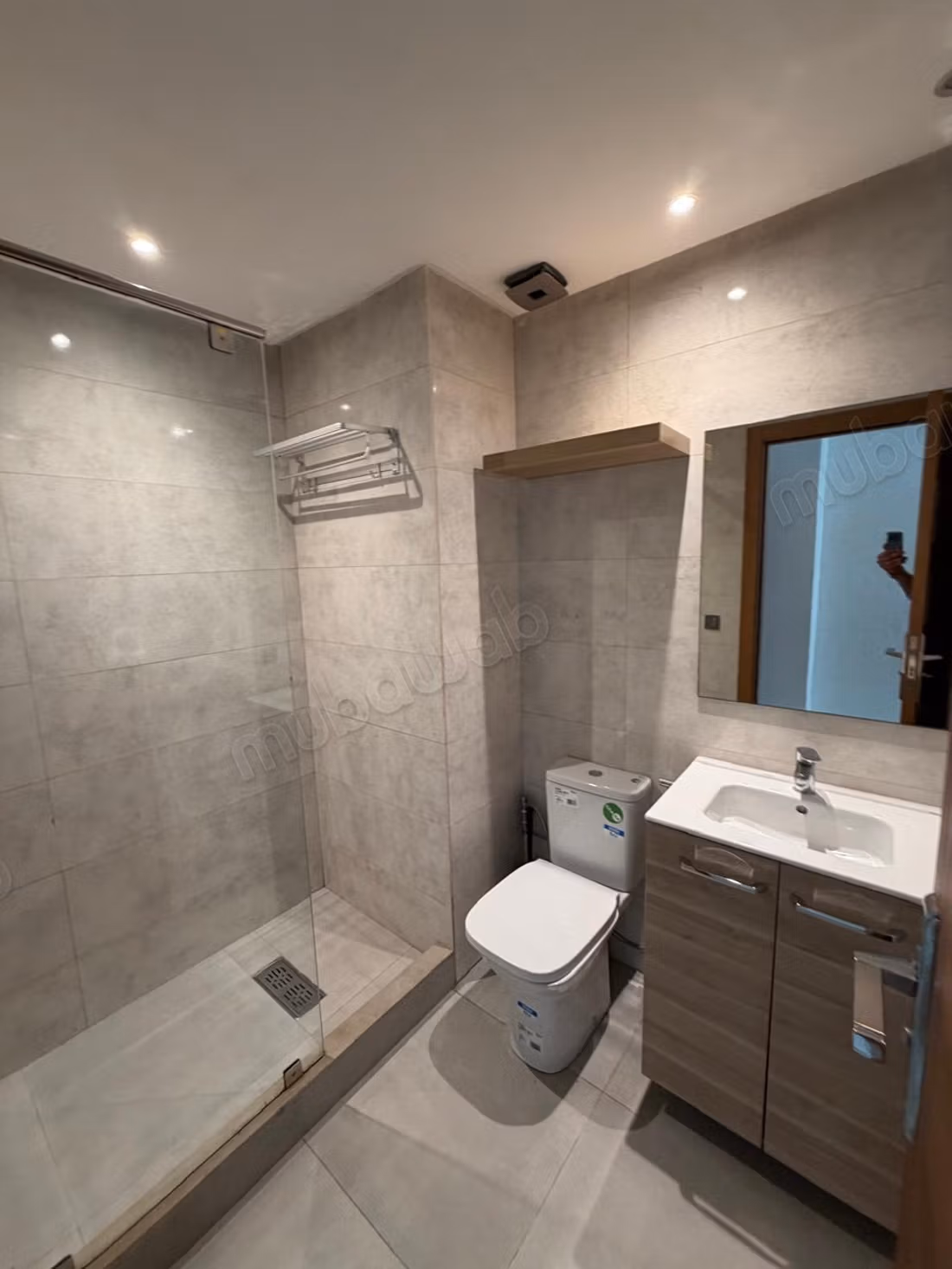 Nieuwe gemeubileerde 125m² 2 min UM6 Gezondheid