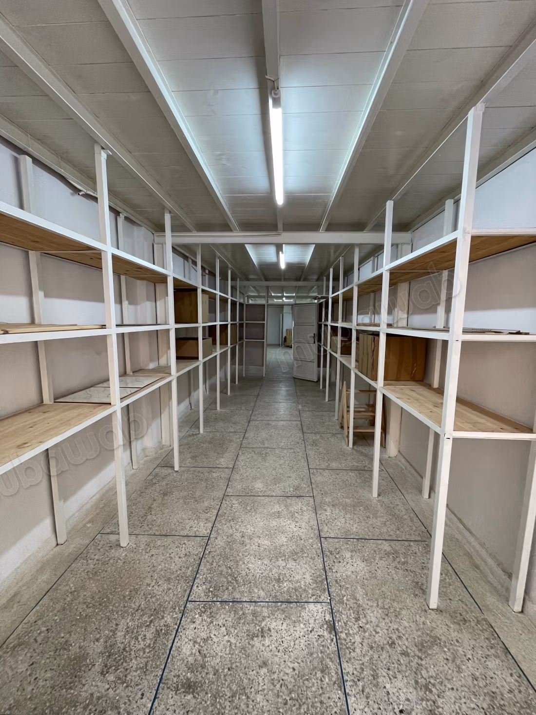 2 commerciële winkels te koop 170m2 Hay Atlas
