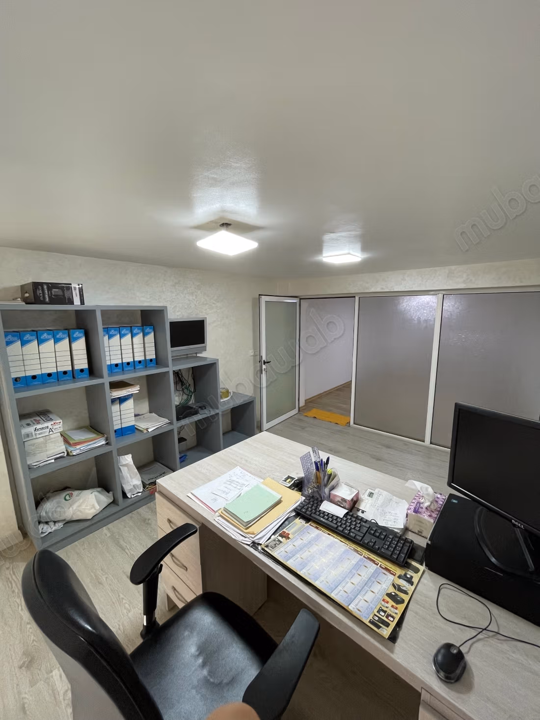 2 commerciële winkels te koop 170m2 Hay Atlas