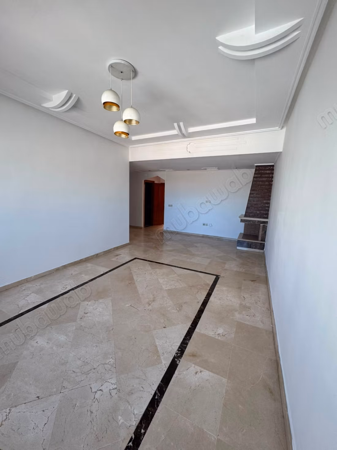 Beautiful empty apartment for rent 3 bedrooms in Bourgogne