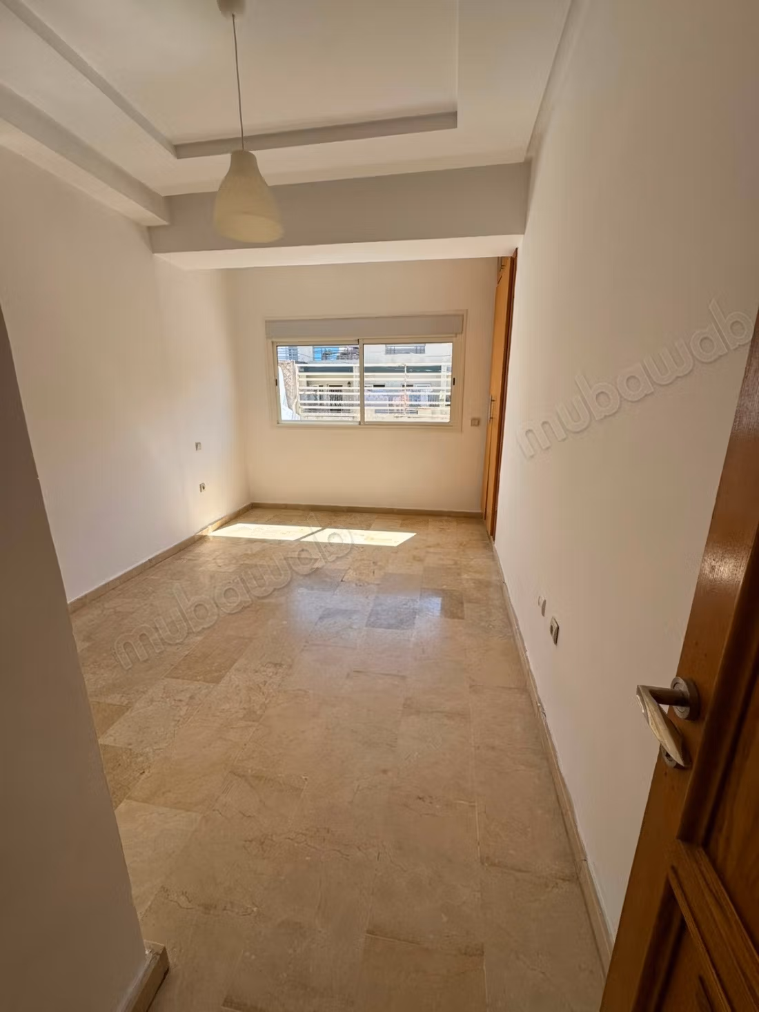 Beautiful empty apartment for rent 3 bedrooms in Bourgogne