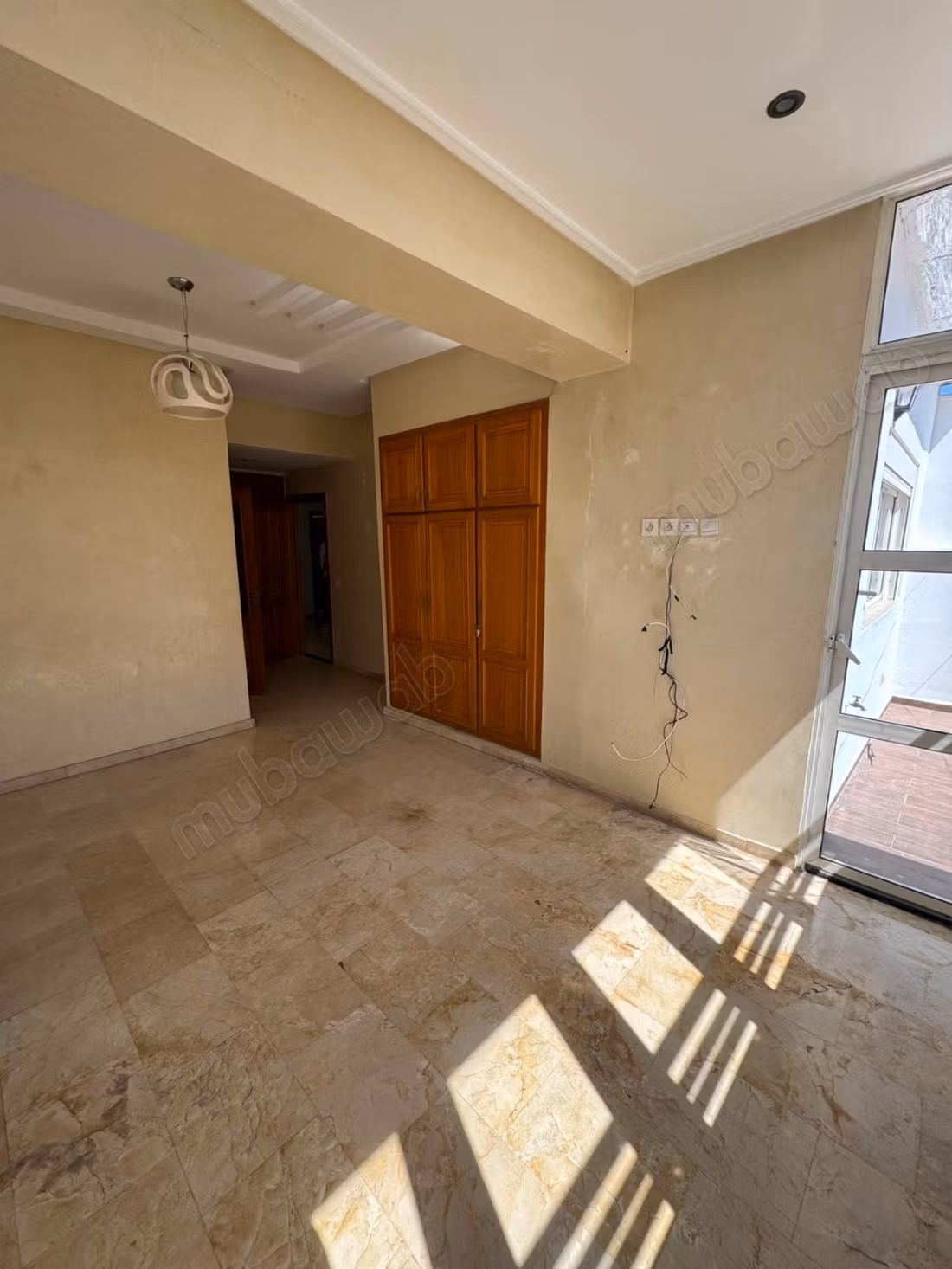 Beautiful empty apartment for rent 3 bedrooms in Bourgogne