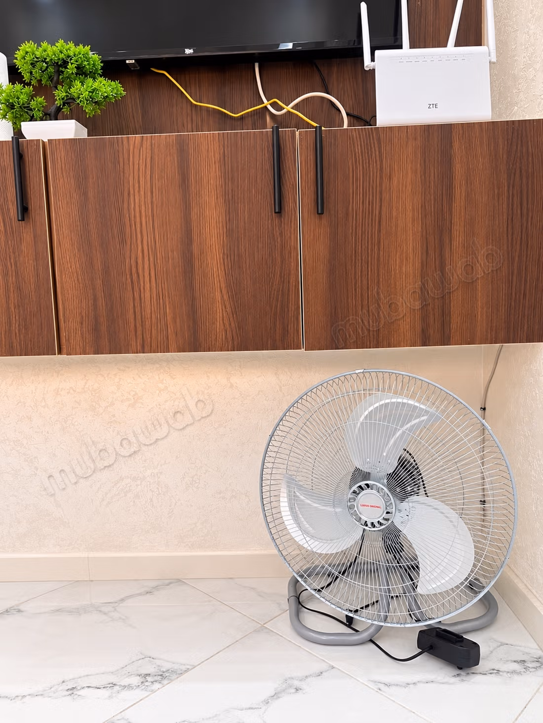 Appartement de vacances à louer à Centre ville climatise et wifi.
Surface de 800 m².
Porte blindée, sécurité