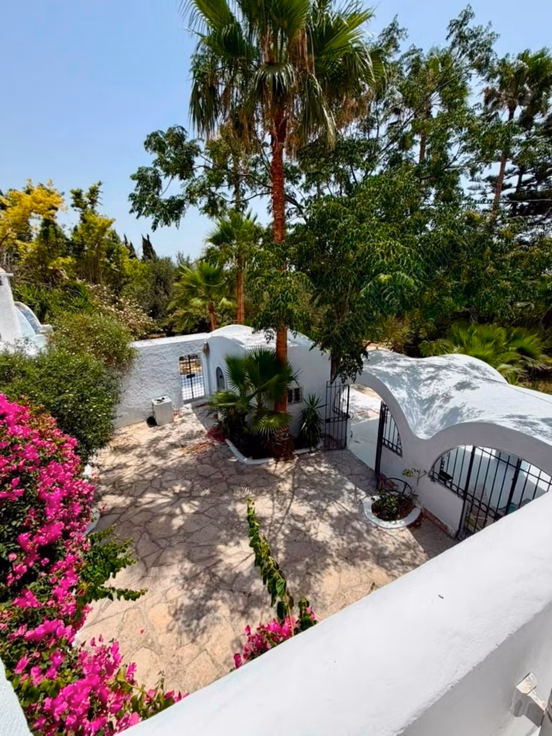 Ville e case di lusso in affitto a Hammamet Nord. 3 camere. Antenna satellitare, residenza sicura