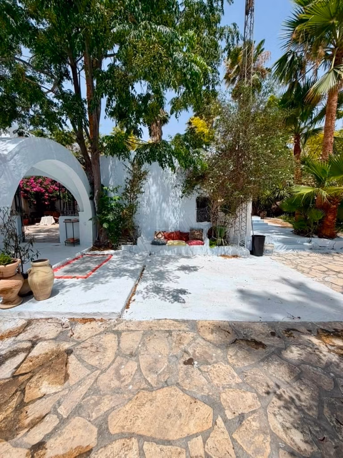 Ville e case di lusso in affitto a Hammamet Nord. 3 camere. Antenna satellitare, residenza sicura