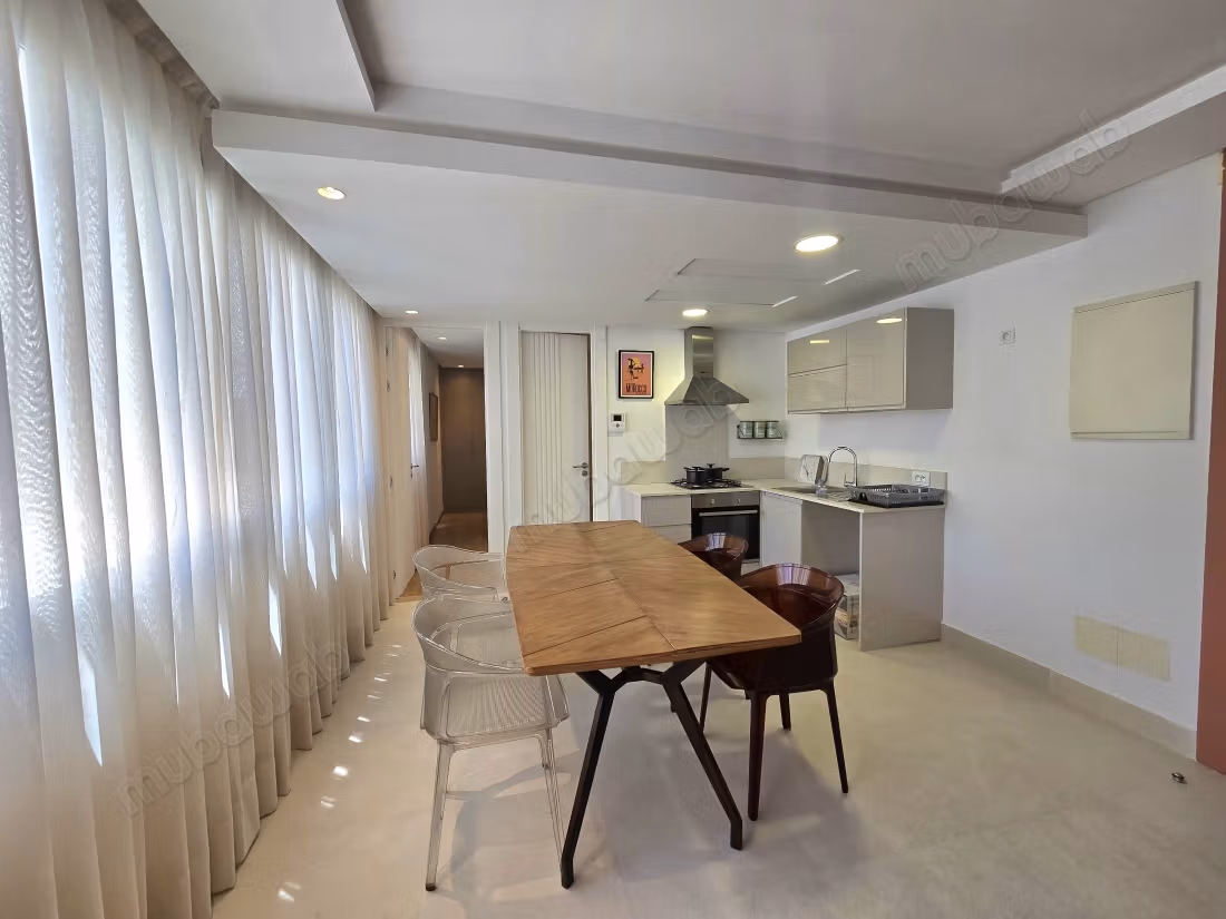 Appartement te huur in Bourgogne Ouest. Oppervlakte van 60 m². Gemeubileerd