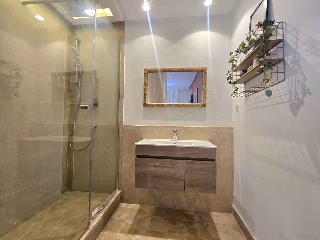 Appartement te huur in Bourgogne Ouest. Oppervlakte van 60 m². Gemeubileerd