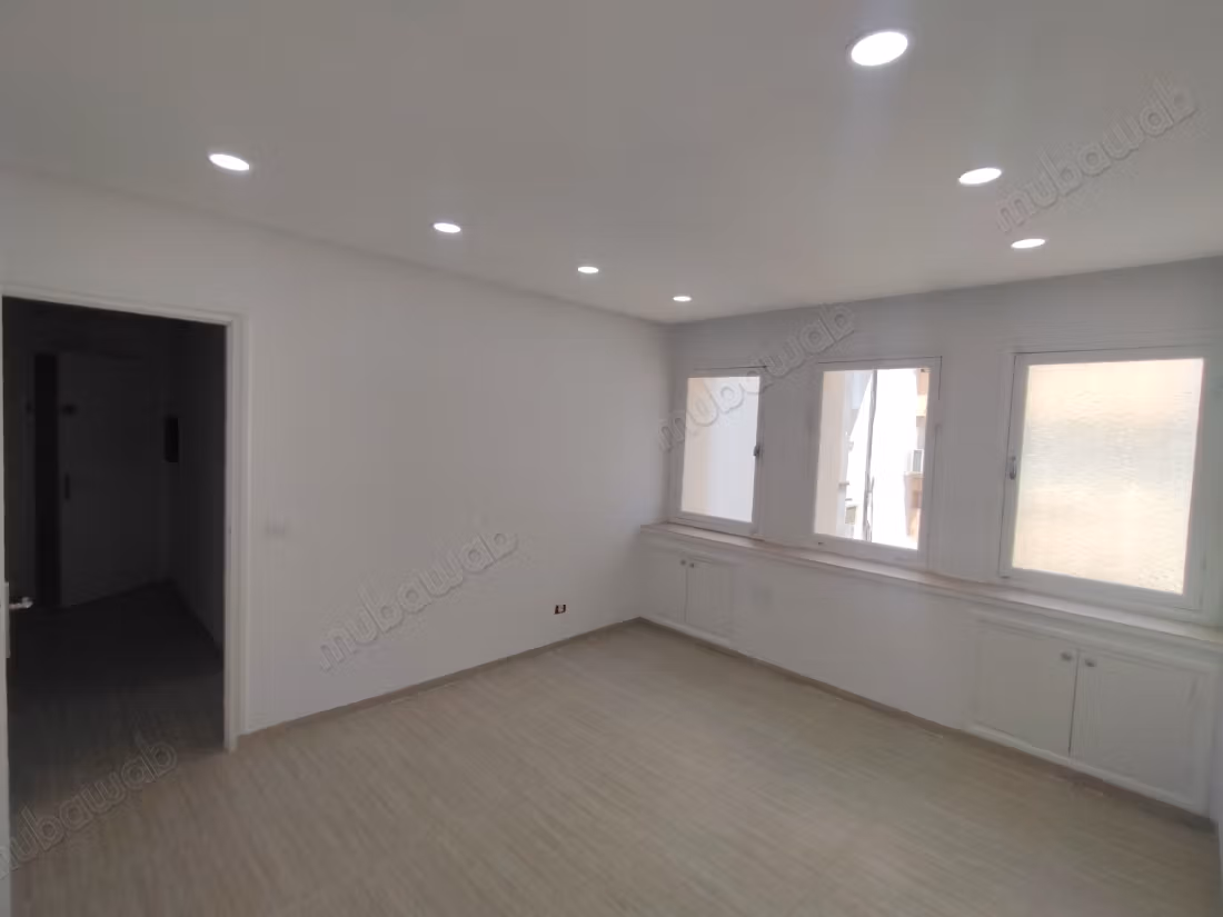 Bureau rénové a louer