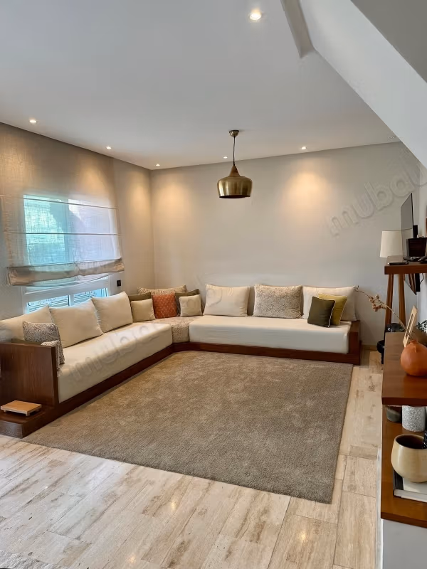 Spacious and bright 115m² apartment in Belvédère