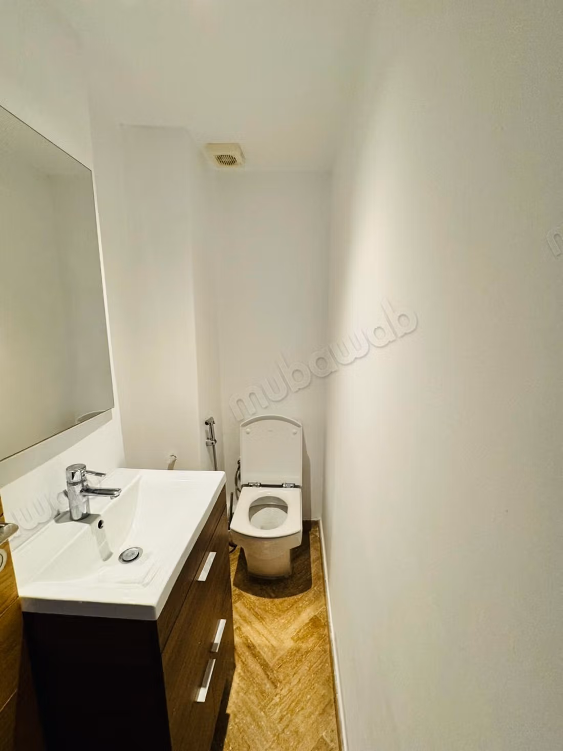 Duplex rare meublé