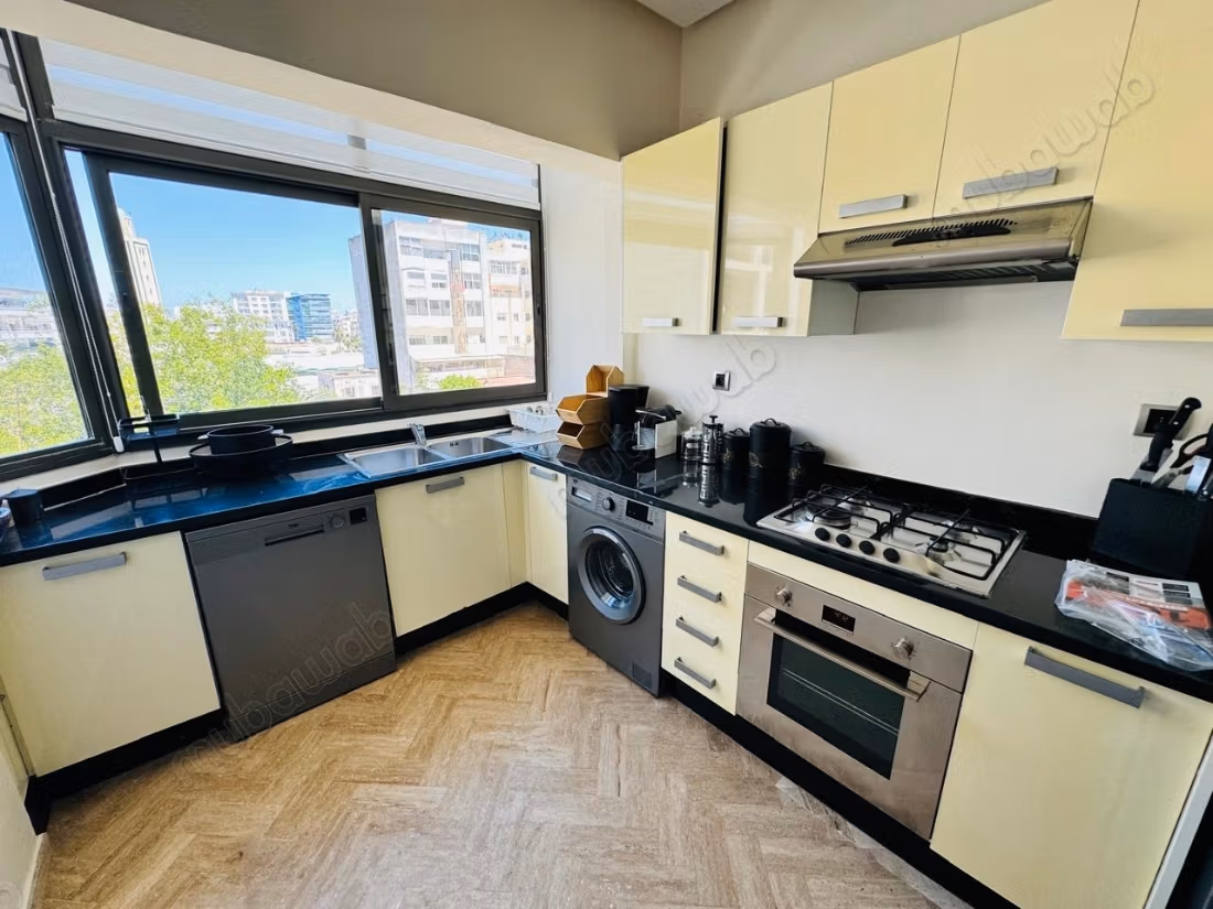 Duplex rare meublé