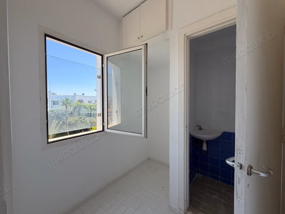 Apartment for rent in Ain Diab. 3 beautiful rooms