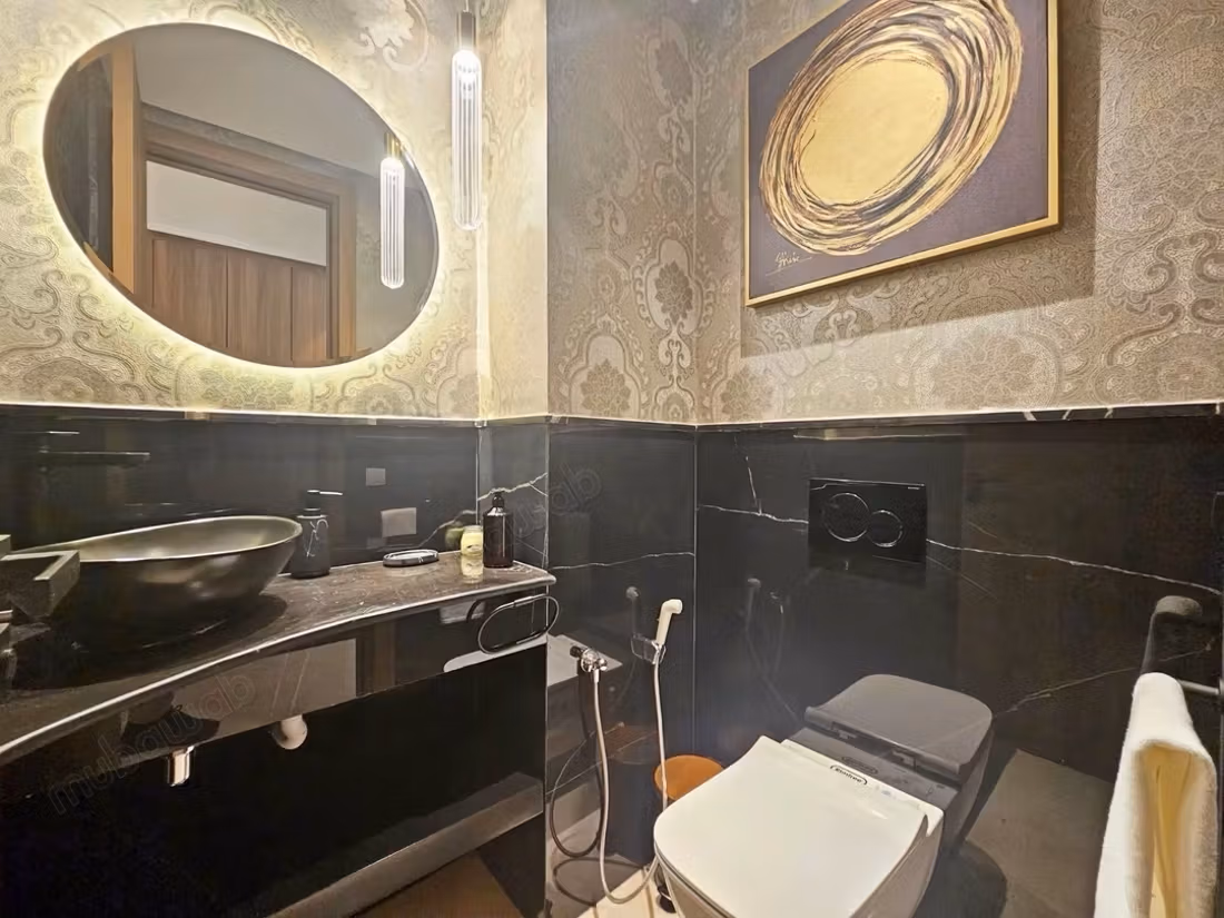 Lovely apartment for rent in Ain Diab.
Large area 210 m²