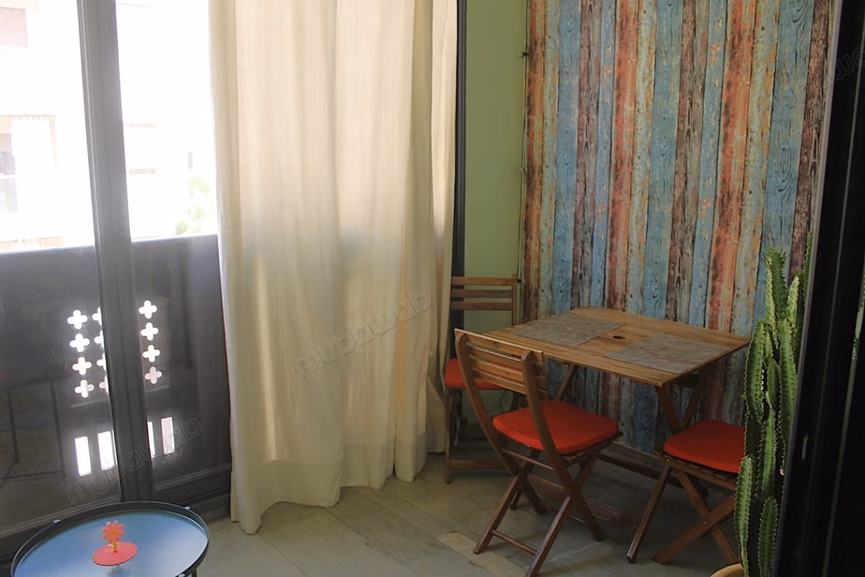 Pleasant 56m² studio well located