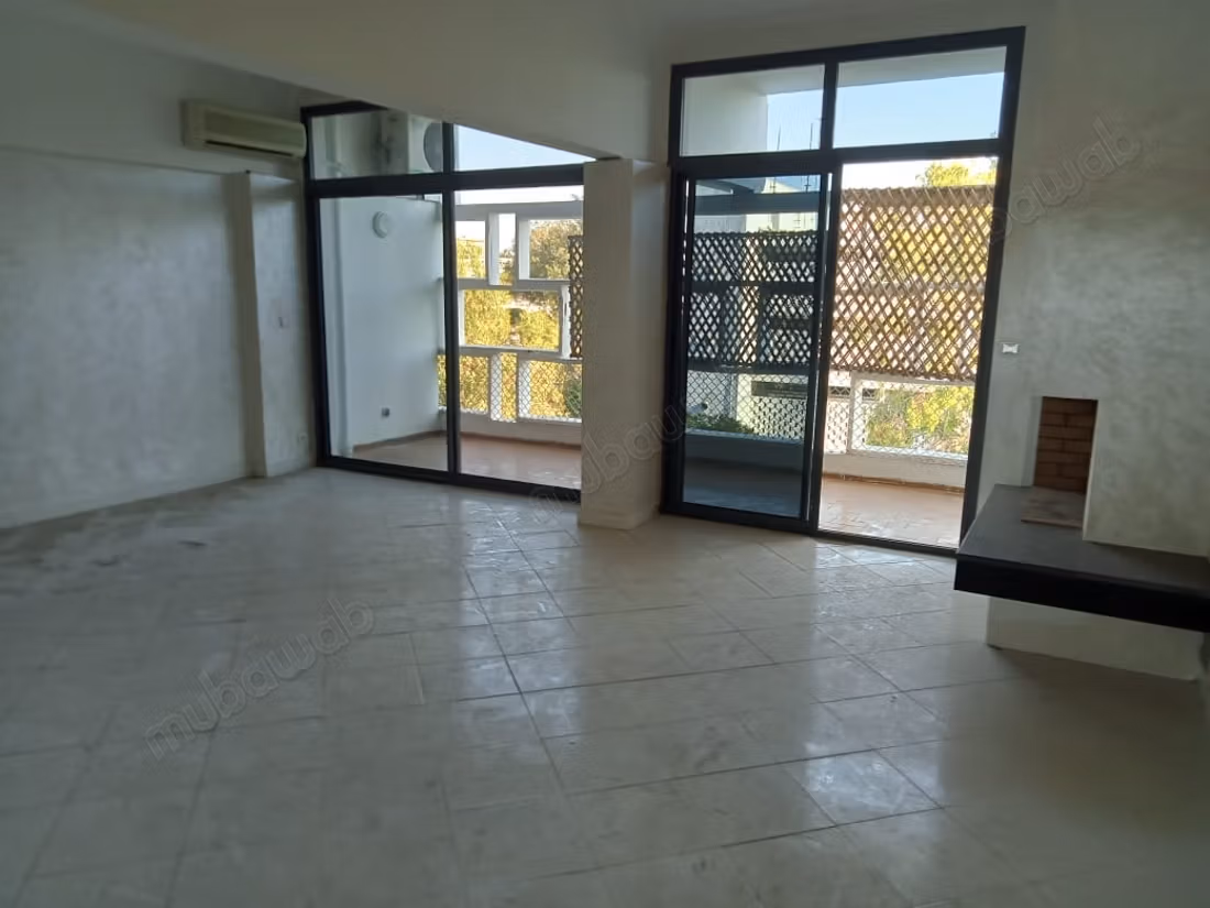 Magnificent unfurnished apartment for rent in Agdal