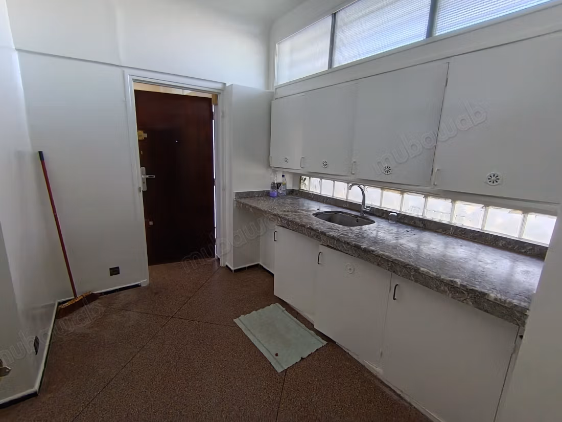Magnificent unfurnished apartment for rent in Agdal